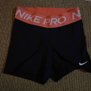 CORAL NIKE PROS SIZE XS